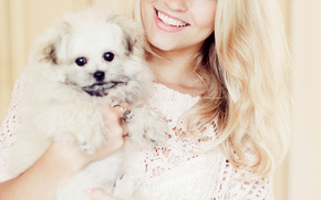 Emilie Nereng, white beauty, blond