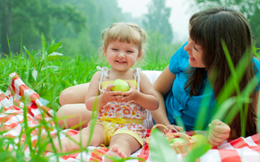 baby and mother, picnic, smiling