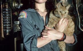 Sigourney Weaver, Alien, cat